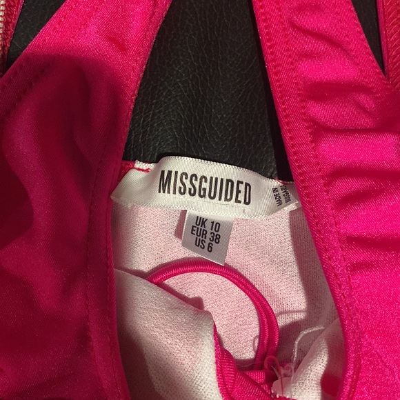 NWOT MISSGUIDED SWIM TOP - Picture 2 of 3